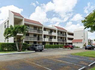 2-bedroom Condo — 112 LAKE EMERALD Drive #209, Fort Lauderdale, 33309