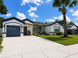 4-bedroom Single-Family Home — 10704 SW 167th St, Miami, 33157