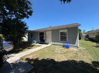 3-bedroom Single-Family Home — 332 Fleming Avenue, Greenacres, 33463