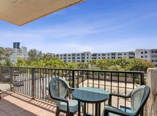 1-bedroom Condo — 250 181st Dr APT 214, Sunny Isles Beach, 33160