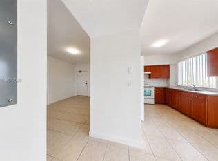 1-bedroom Condo — 115 SW 42nd Ave APT 501, Miami, 33134