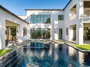 4-bedroom Single-Family Home — 12385 COCONUT ROW Road, Palm Beach Gardens, 33410