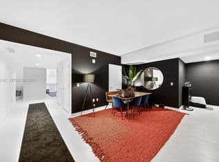 3-bedroom Condo — 1010 Brickell Ave Unit 2905, Miami, 33131