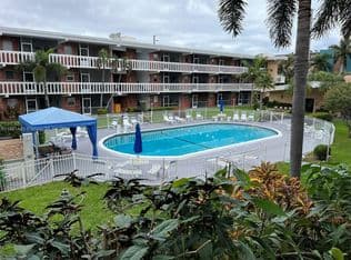 1-bedroom Condo — 181 NE 14th Ave APT 22B, Hallandale, 33009