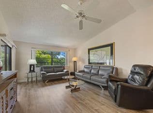 2-bedroom Single-Family Home — 9 Ridge Pointe Drive #D, Boynton Beach, 33435