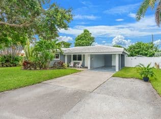 2-bedroom Single-Family Home — 4761 NE 2ND Terrace, Oakland Park, 33334