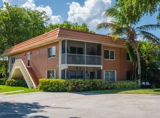 2+1 Condo — 1920 NE 1ST Terrace #212H, Fort Lauderdale, 33305