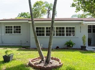 3-bedroom Single-Family Home — 20530 Eagle Nest Rd, Cutler Bay, 33189