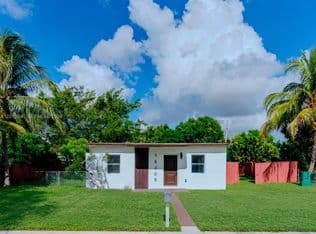 2+1 Müstakil ev — 16400 NW 23rd Ct, Miami Gardens, 33054