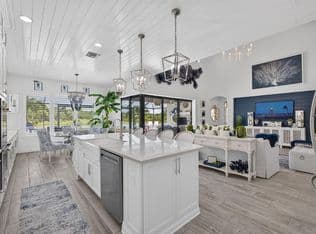 6-bedroom Single-Family Home — 217 Blanca Isles Lane, Jupiter, 33478