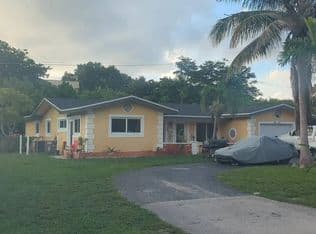 3+1 Müstakil ev — 2330 NE 15th Ter, Pompano Beach, 33064