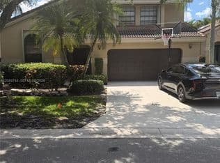 3-bedroom Single-Family Home — 1481 NW 104th Ave, Plantation, 33322