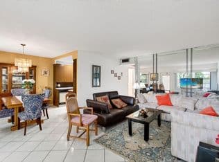 2-bedroom Condo — 3014 Exeter A, Boca Raton, 33434