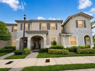 3-bedroom Townhouse — 1877 SE 26th Ter, Homestead, 33035