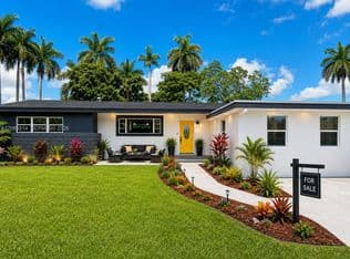 3+1 Müstakil ev — 13270 NE 3rd Ct, North Miami, 33161