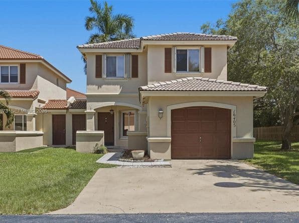 3-bedroom Townhouse — 16405 SW 73rd Ln, Miami, FL 33193