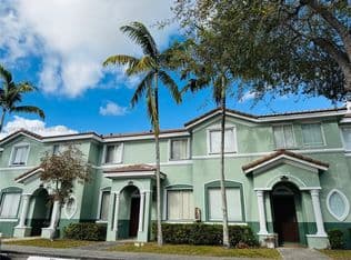 3+1 Townhouse — 1527 SE 24th Ct #234, Homestead, 33035