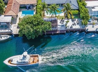 3+1 Müstakil ev — 13140 Coronado Dr, North Miami, 33181