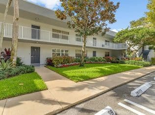 3+1 Condo — 4280 Oaks Ter APT 102, Pompano Beach, 33069