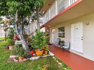 2+1 Condo — 2918 FUNSTON Street #35b, Hollywood, 33020