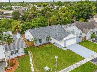 3+1 Müstakil ev — 8500 SW 20th St, Pompano Beach, 33068