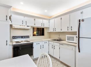 2+1 Condo — 3150 Holiday Springs Boulevard #308, Pompano Beach, 33063