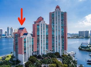 3+1 Condo — 3370 Hidden Bay Dr APT 303, Aventura, 33180