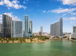 3-bedroom Condo — 2000 N Bayshore Dr APT 702, Miami, 33137