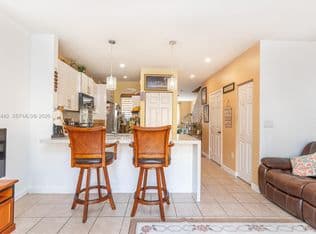 3-bedroom Townhouse — 1490 NE 33rd Rd Unit 104-18, Homestead, 33033