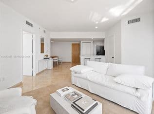 2-bedroom Condo — 350 S Miami Ave APT 2304, Miami, 33130