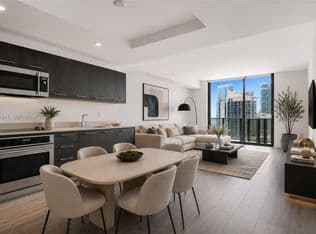 1-bedroom Condo — 55 SW 9th St Unit 3504, Miami, 33129