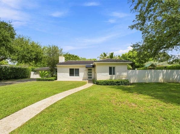 3+1 Müstakil ev — 5763 SW 51st St, Miami, FL 33155