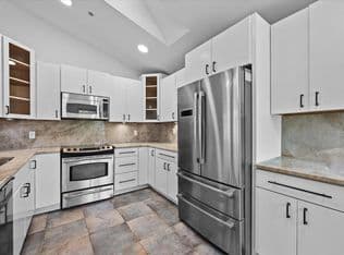 3-bedroom Single-Family Home — 11 Dorchester Circle, West palm beach, 33418