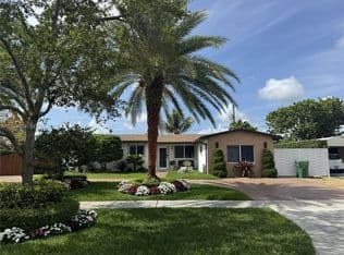 3+1 Müstakil ev — 9300 SW 192nd Dr, Cutler Bay, 33157