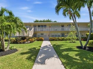 1-bedroom Condo — 489 Tilford W, Deerfield Beach, 33442