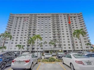1-bedroom Condo — 1849 S Ocean Dr APT 1505, Hallandale, 33009