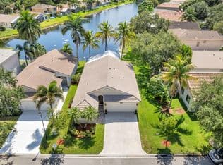 3-bedroom Single-Family Home — 4912 NW 55TH Boulevard, Coconut Creek, 33073