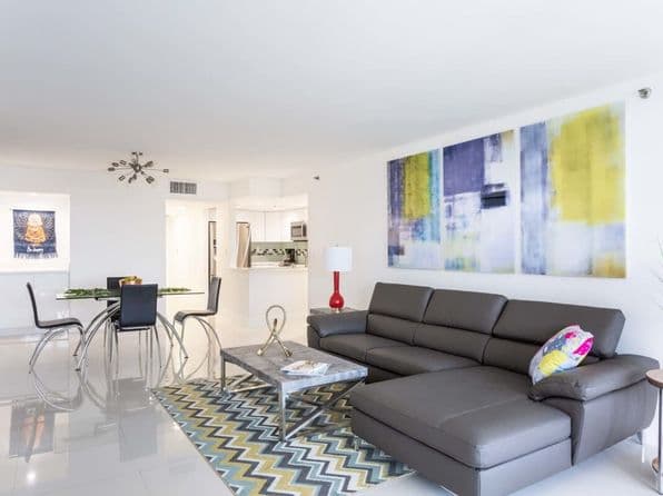 1-bedroom Building — For Rent, Miami 33132
