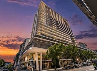 3+1 Condo — 1010 SW 2nd Ave Unit 2201, Miami, 33131