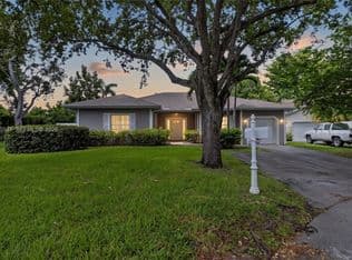 4+1 Müstakil ev — 15166 SW 142nd Ct, Miami, 33186