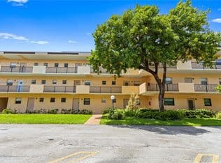 1+1 Condo — 201 Berkley Rd APT 309, Hollywood, 33024