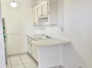 2+1 Condo — 2145 Pierce St APT 421, Hollywood, 33020
