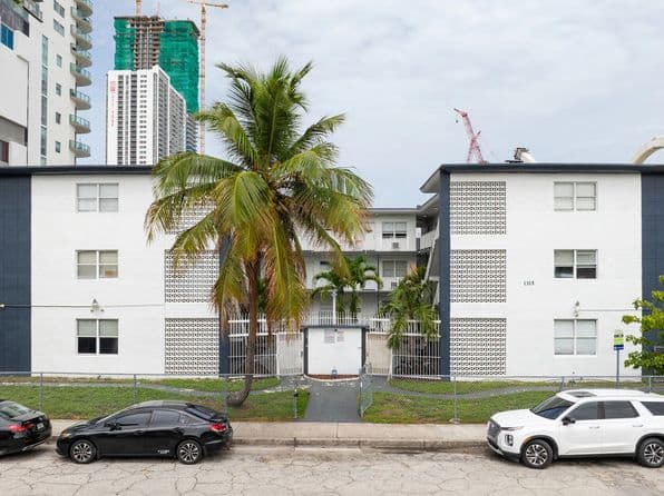 1-bedroom Apartment — Brickell, 1315 NE Miami Ct #1B, Miami, FL 33132
