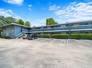 2+1 Condo — 8968 W Sample Road #101, Coral Springs, 33065