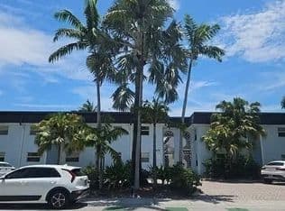 2+1 Müstakil ev — 1470 N Dixie Hwy APT 17, Fort Lauderdale, 33304