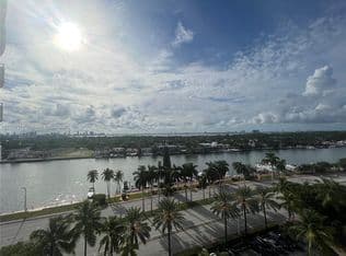 2-bedroom Condo — (Undisclosed Address), Miami Beach, 33140