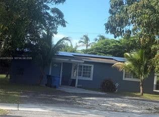 5-bedroom Single-Family Home — 607 NW 42nd St, Oakland Park, 33309