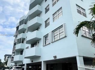2+1 Condo — 1990 Marseille Dr APT 206, Miami Beach, 33141