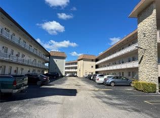 1-bedroom Condo — 5181 W Oakland Park Blvd #206, Lauderdale Lakes, 33313