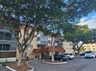 2+1 Condo — 4156 Inverrary Drive #204, Fort Lauderdale, 33319